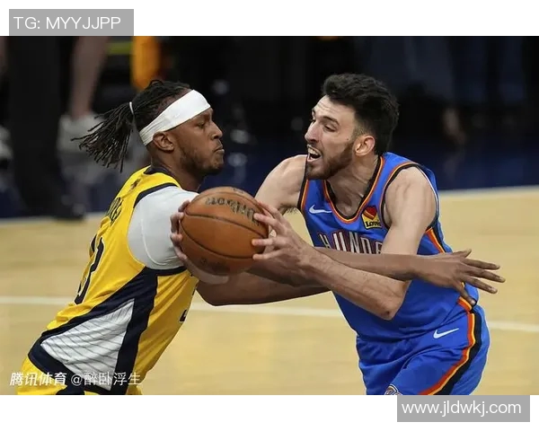 亚历山大三分偏出 霍姆格伦二次进攻打进 亚历山大三分偏出 霍姆格伦二次进攻打进