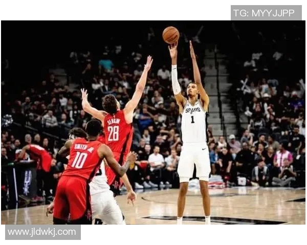 那画面！霍里：我很想看看文班亚马被追梦防守是怎样的