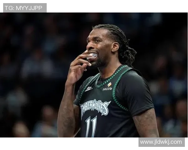 难挽败局！纳兹·里德12中8拿到25分10板 三分7中5